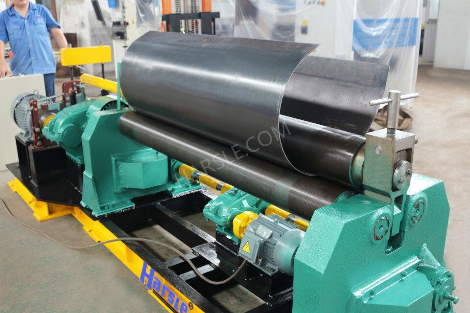 w11-6 * 1500三辊电动滚压机